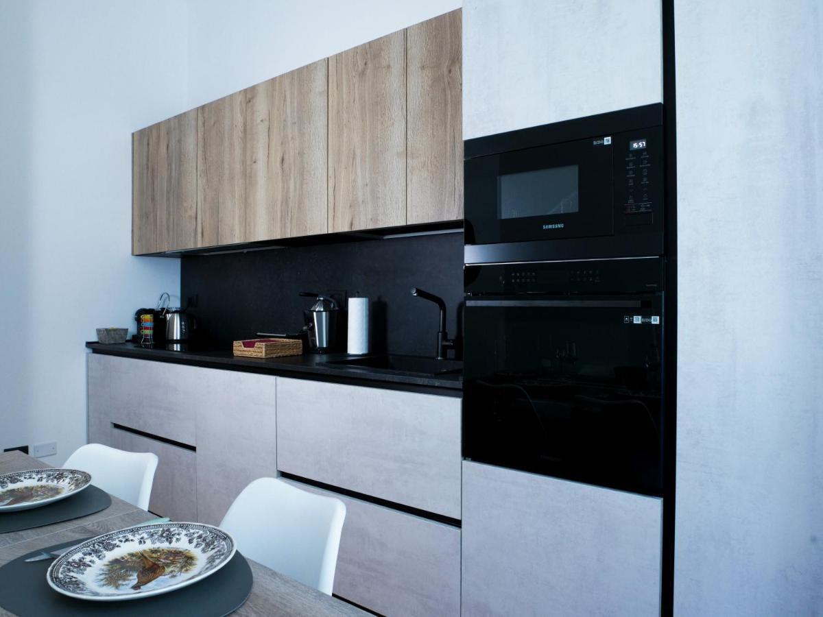 Wonderful Downtown Apartment-Hd Netflix, King-Size Bed, Two Minutes' Walk From Metro Mailand Exterior foto